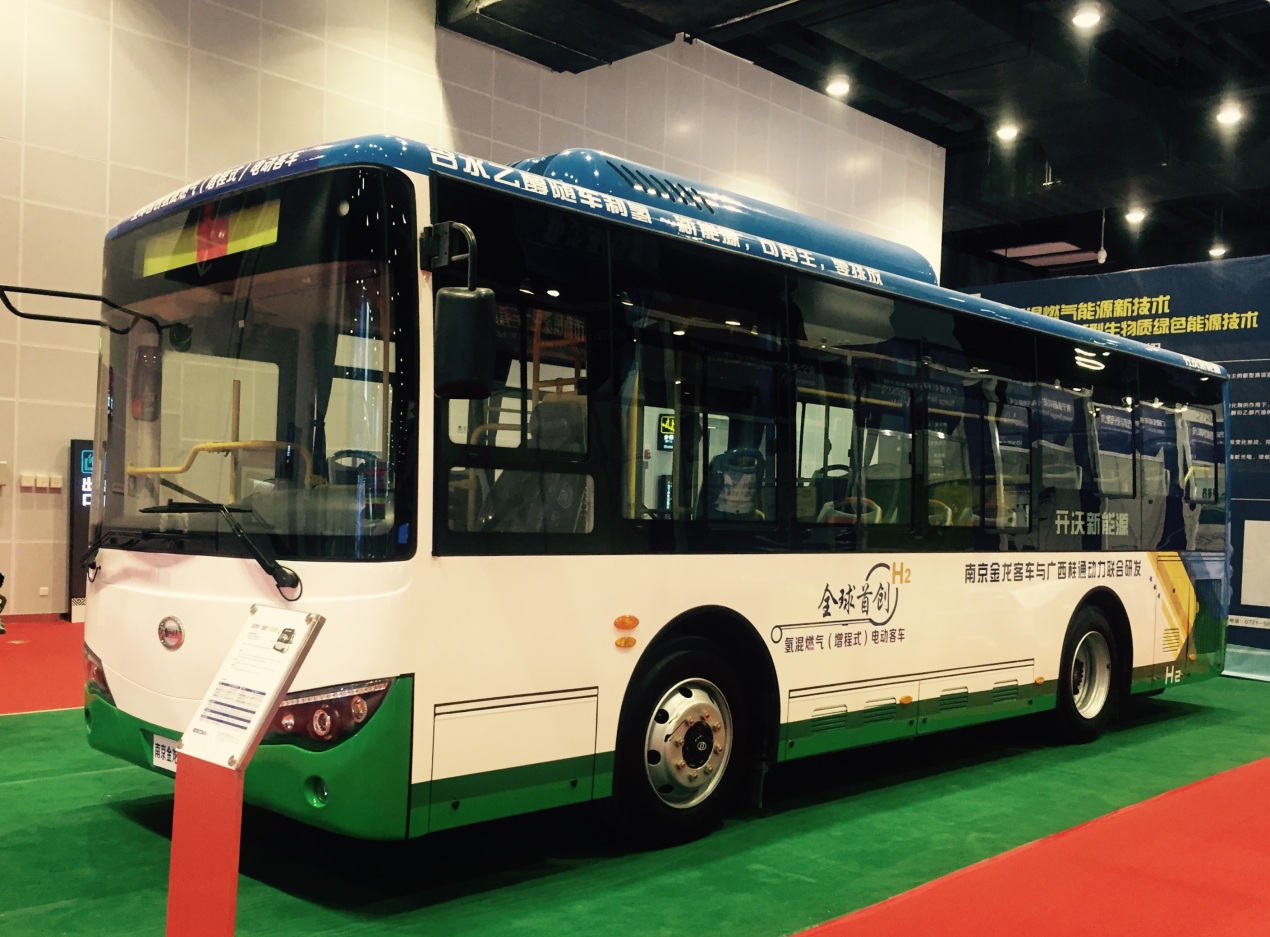 南京金龍“氫混燃?xì)猓ㄔ龀淌剑╇妱涌蛙? width=